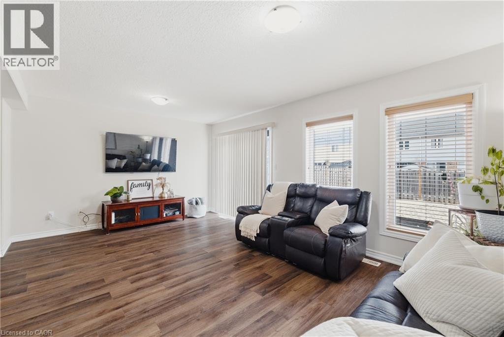 130 Simmonds Drive, Guelph, Ontario  N1E 7L8 - Photo 13 - 40812884