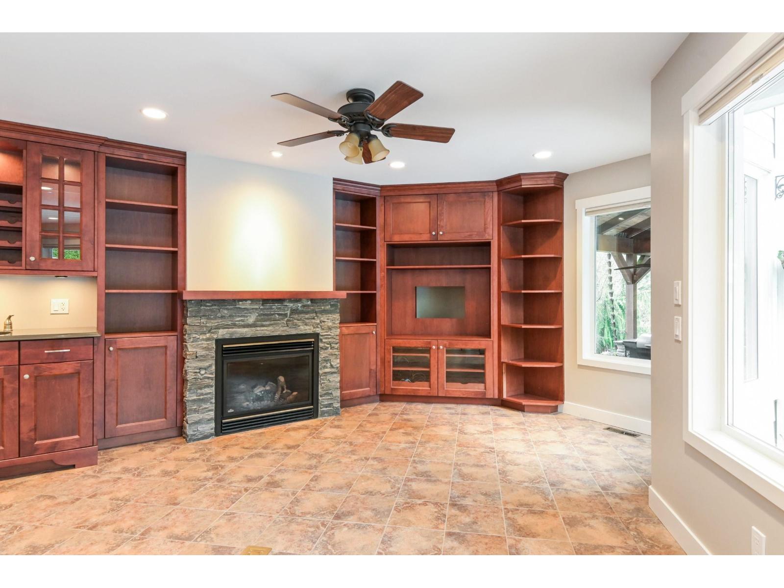 9740 210 Street, Langley, British Columbia  V1M 2P8 - Photo 6 - R3101454