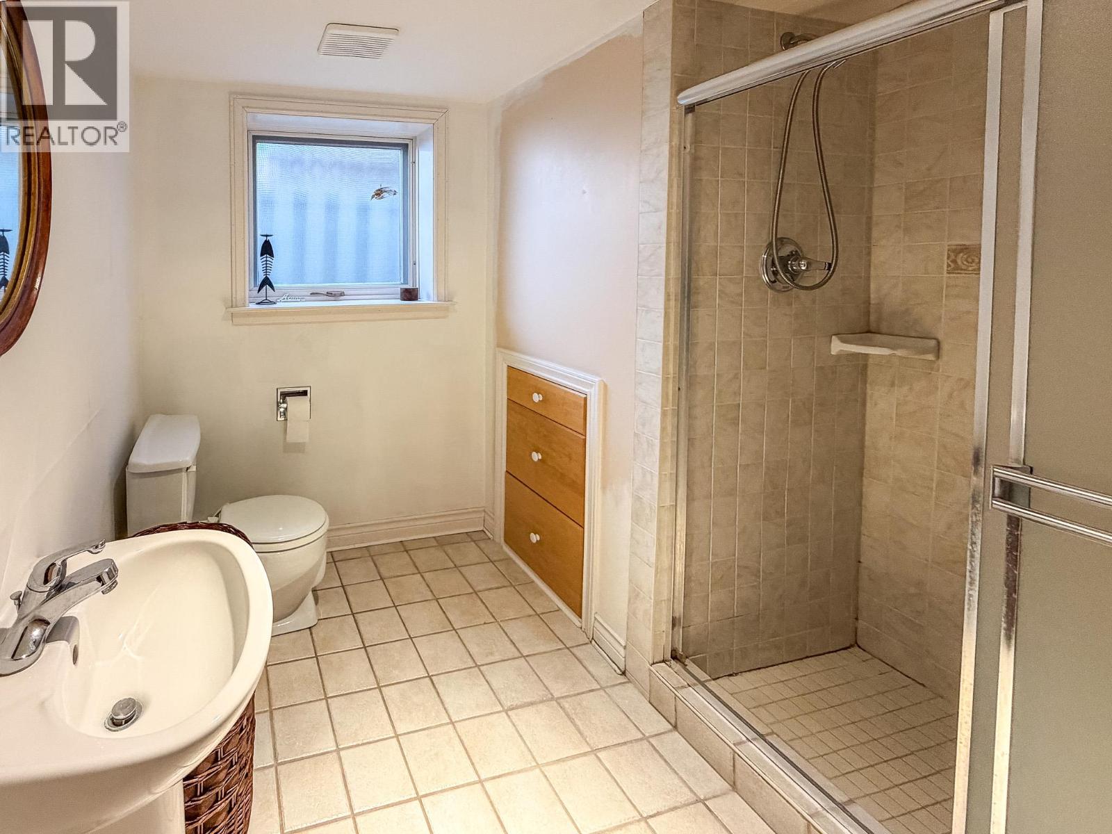 213 16th Avenue S, Cranbrook, British Columbia  V1C 2Z5 - Photo 22 - 10380175