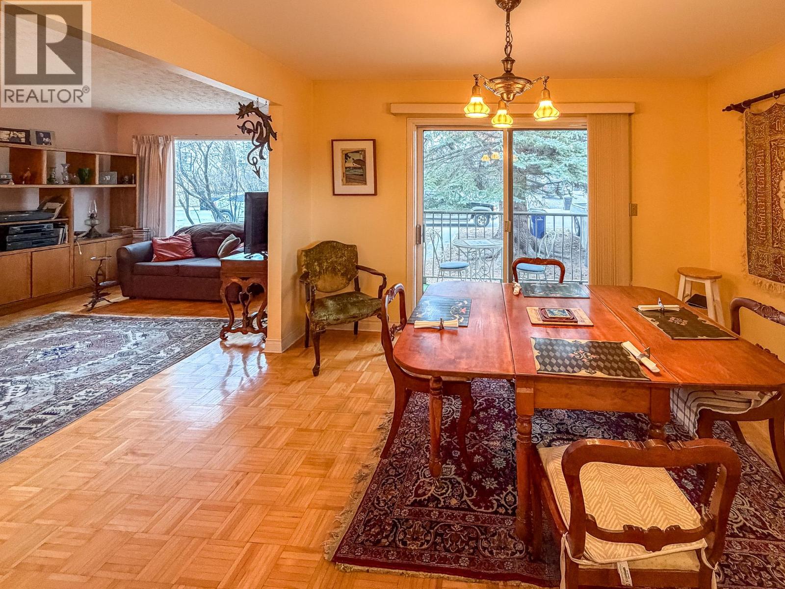 213 16th Avenue S, Cranbrook, British Columbia  V1C 2Z5 - Photo 8 - 10380175