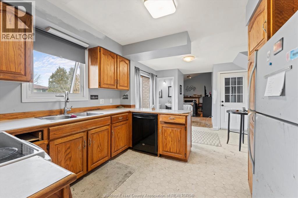 255 Melanie Lane, Belle River, Ontario N0R 1A0 - Photo 13 - 26005827