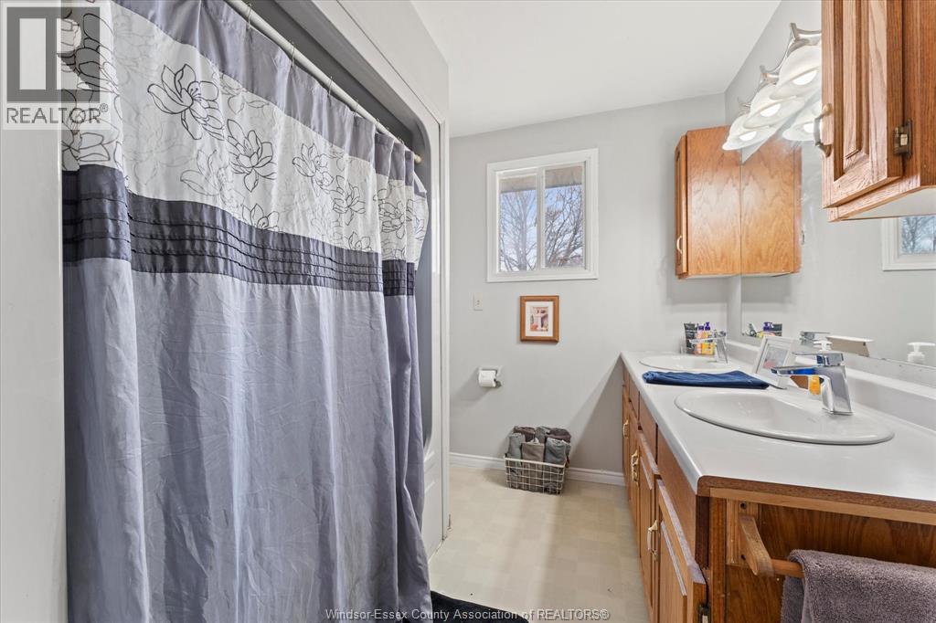 255 Melanie Lane, Belle River, Ontario N0R 1A0 - Photo 20 - 26005827