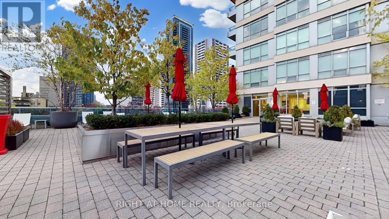 2604 - 500 Sherbourne Street, Toronto, Ontario  M4X 1L1 - Photo 26 - C12903852