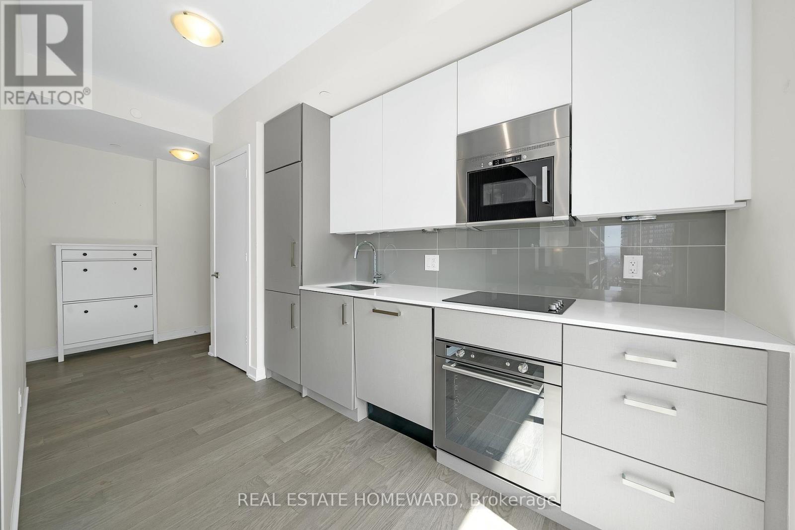 1607 - 17 Dundonald Street, Toronto, Ontario M4Y 1K3 - Photo 5 - C12903896