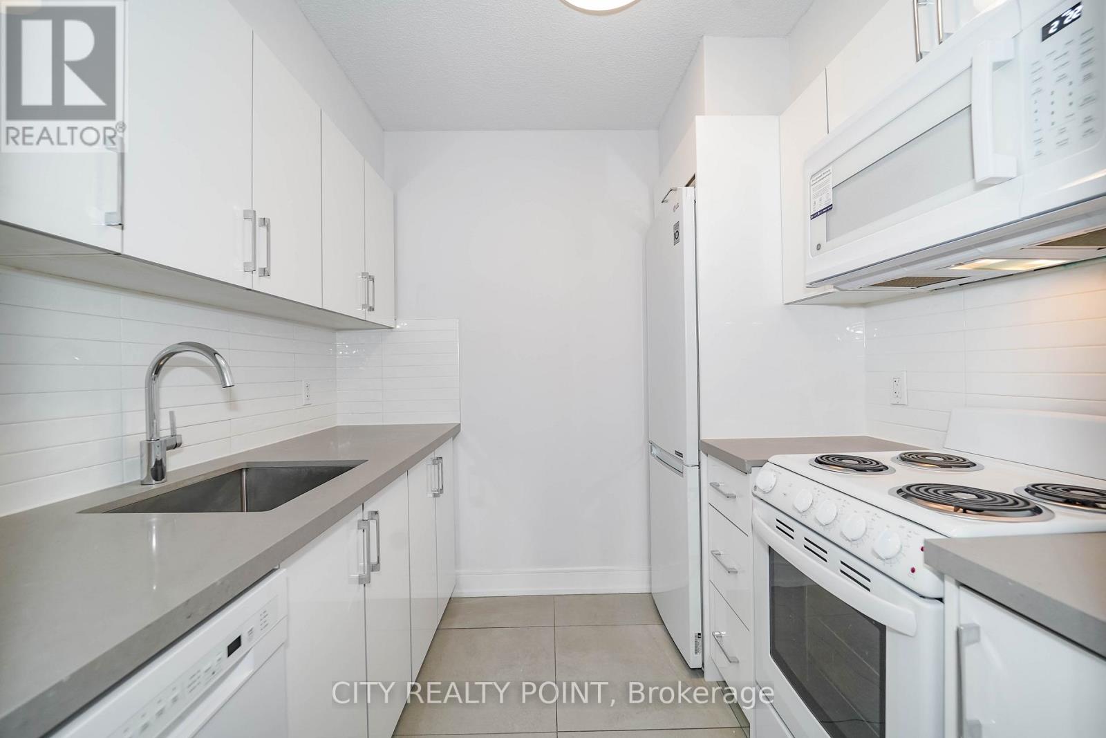 1409 - 33 Isabella Street, Toronto, Ontario  M4Y 2P7 - Photo 5 - C12904042