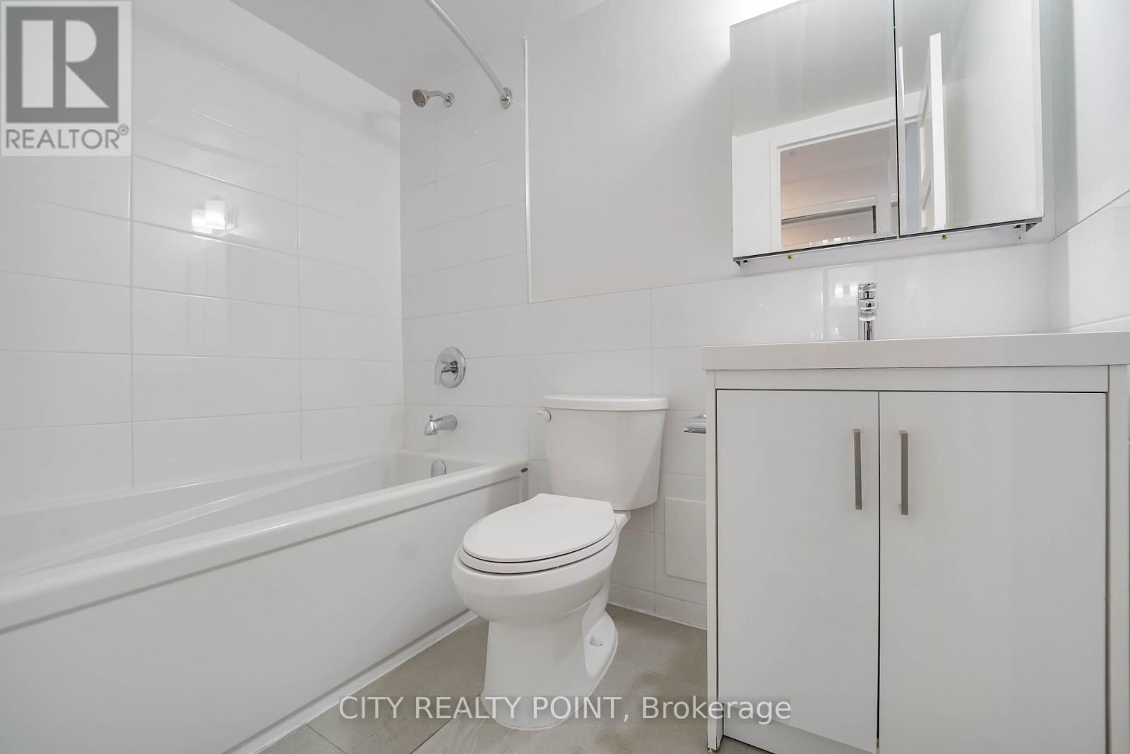 1409 - 33 Isabella Street, Toronto, Ontario  M4Y 2P7 - Photo 8 - C12904042