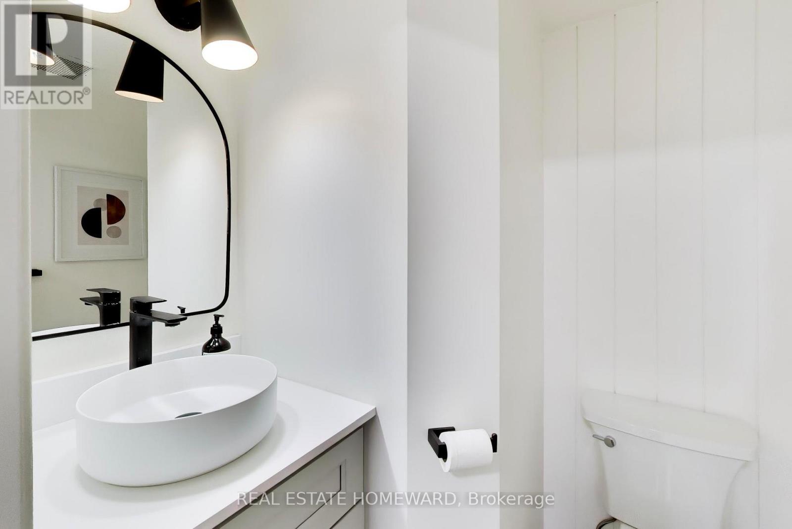 B16 - 108 Finch Avenue W, Toronto, Ontario  M2N 6W6 - Photo 11 - C12904056