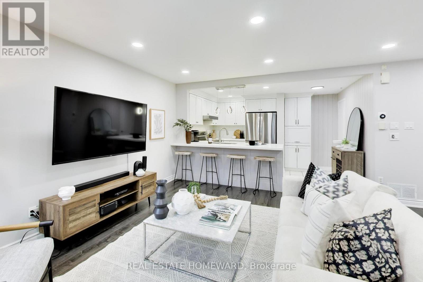 B16 - 108 Finch Avenue W, Toronto, Ontario  M2N 6W6 - Photo 6 - C12904056