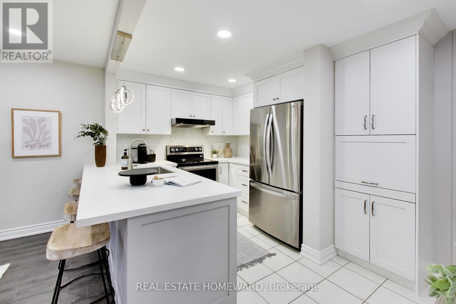 B16 - 108 Finch Avenue W, Toronto, Ontario  M2N 6W6 - Photo 7 - C12904056