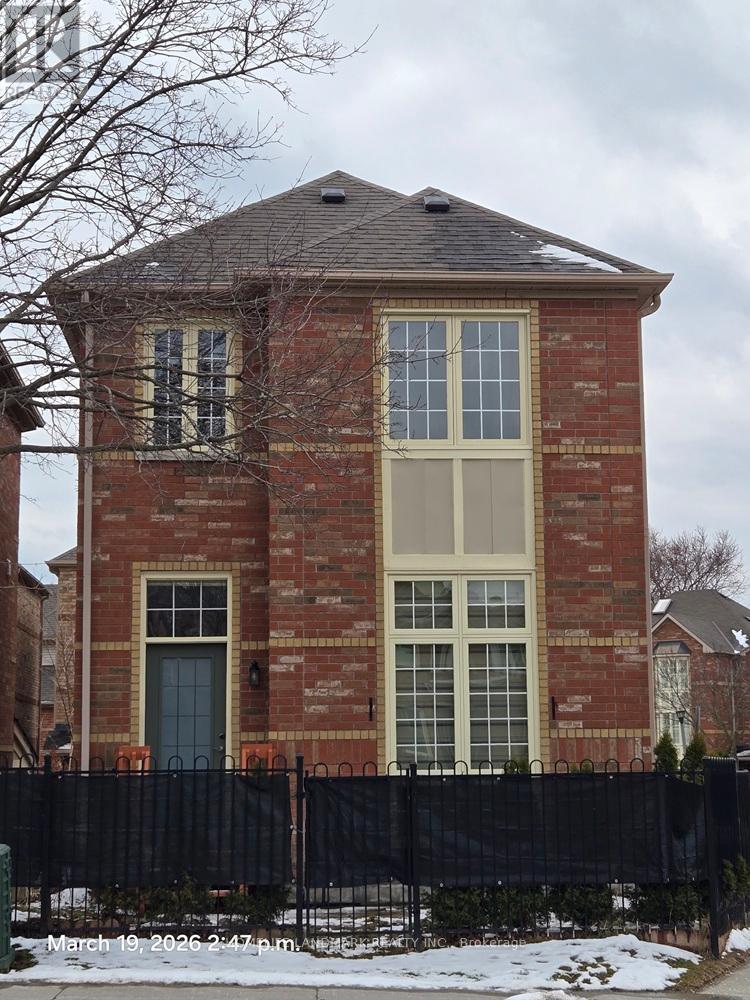 33 Guildpark Pathway, Toronto, Ontario  M1J 3P1 - Photo 2 - E12903862