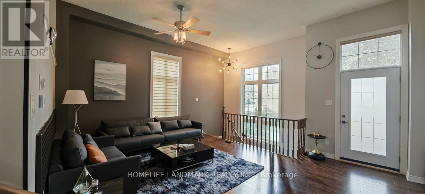 33 Guildpark Pathway, Toronto, Ontario  M1J 3P1 - Photo 5 - E12903862