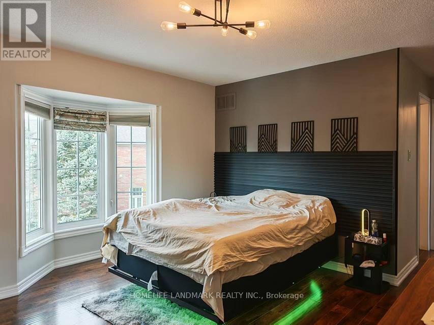 33 Guildpark Pathway, Toronto, Ontario  M1J 3P1 - Photo 8 - E12903862