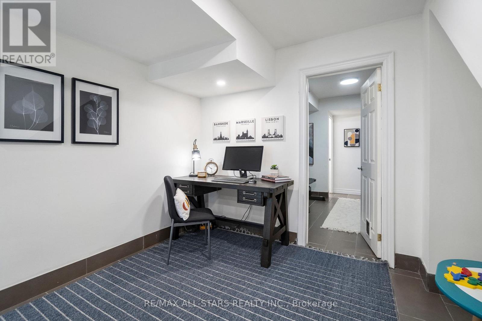 3 - 83 Pape Avenue, Toronto, Ontario  M4M 2V5 - Photo 36 - E12903892