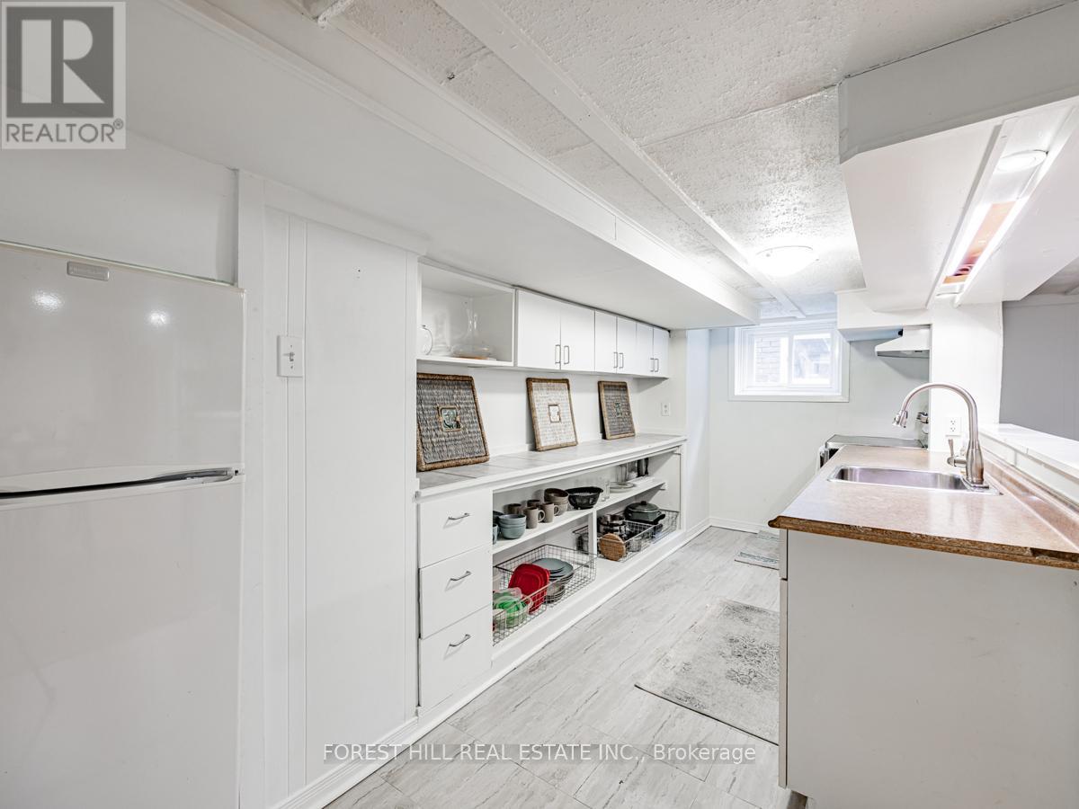 Lower - 29 Scarboro Beach Boulevard, Toronto, Ontario  M4E 2W9 - Photo 9 - E12904006