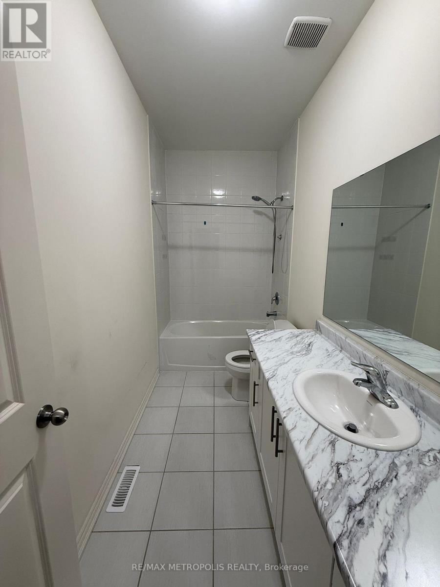 508 Danks Ridge Drive, Ajax, Ontario  L1S 0H4 - Photo 5 - E12904010