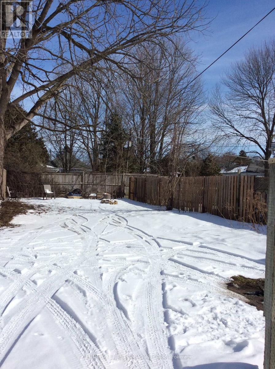 72 Lyman Street, London East, Ontario  N5Y 1M6 - Photo 2 - X12873188