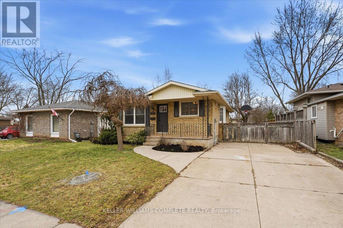 8165 PADDOCK TRAIL DRIVE, Niagara Falls, Ontario