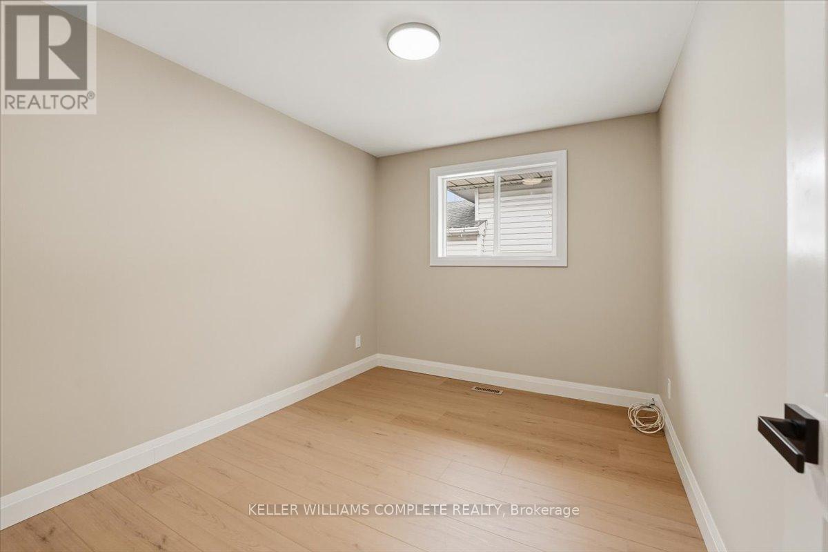 8165 Paddock Trail Drive, Niagara Falls, Ontario  L2H 1W9 - Photo 18 - X12898626