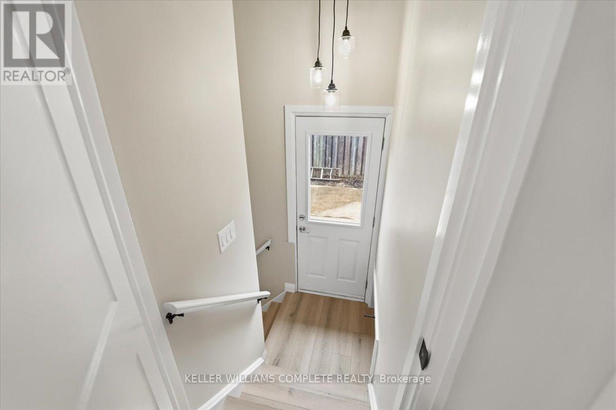 8165 Paddock Trail Drive, Niagara Falls, Ontario  L2H 1W9 - Photo 29 - X12898626