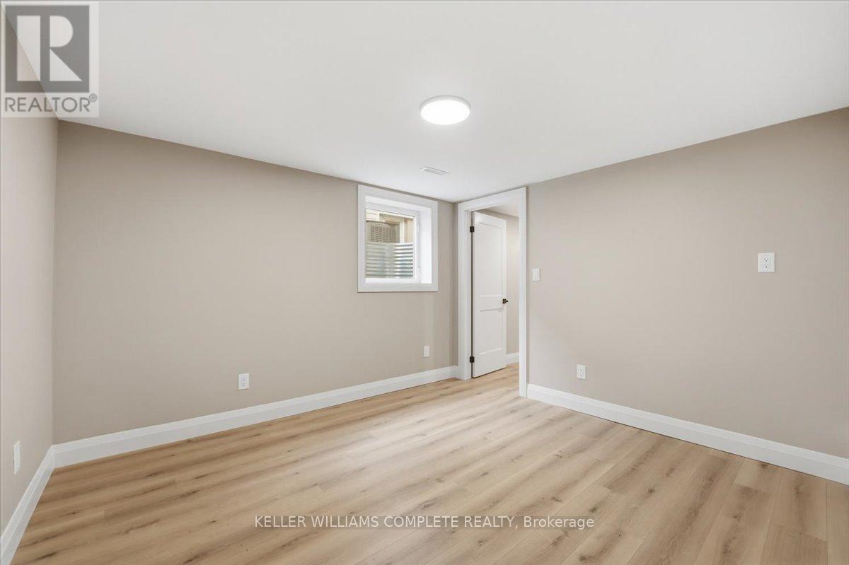 8165 Paddock Trail Drive, Niagara Falls, Ontario  L2H 1W9 - Photo 33 - X12898626