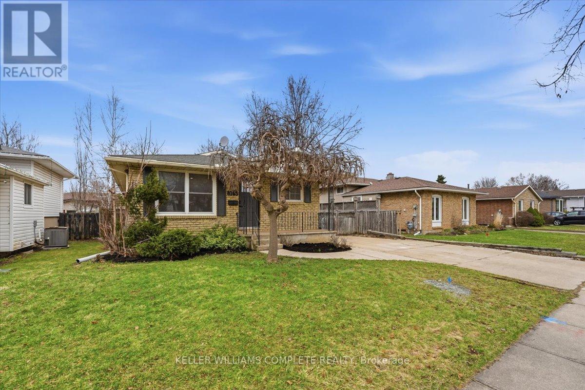 8165 Paddock Trail Drive, Niagara Falls, Ontario  L2H 1W9 - Photo 46 - X12898626