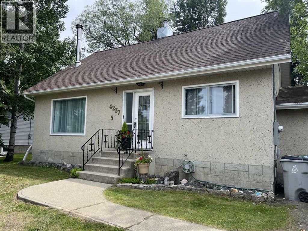 4237 5 Ave, Edson, Alberta  T7E 1A5 - Photo 2 - A2294707