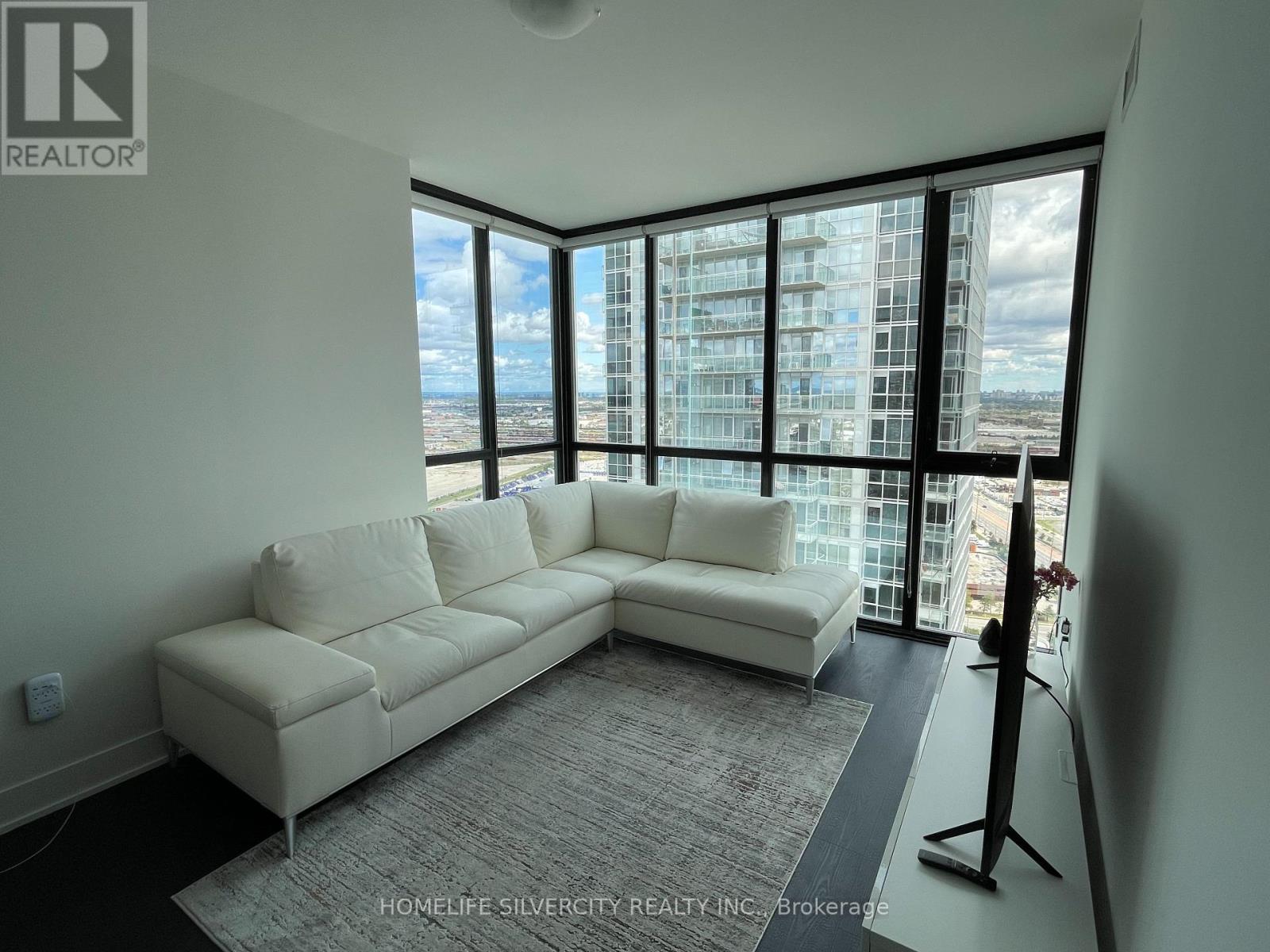 2916 HIGHWAY 7 ROAD, Vaughan, Ontario