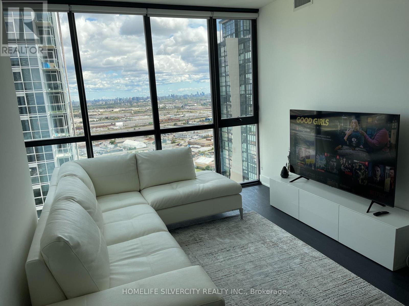 2916 Highway 7 Road, Vaughan, Ontario  L6K 0K6 - Photo 2 - N12903876