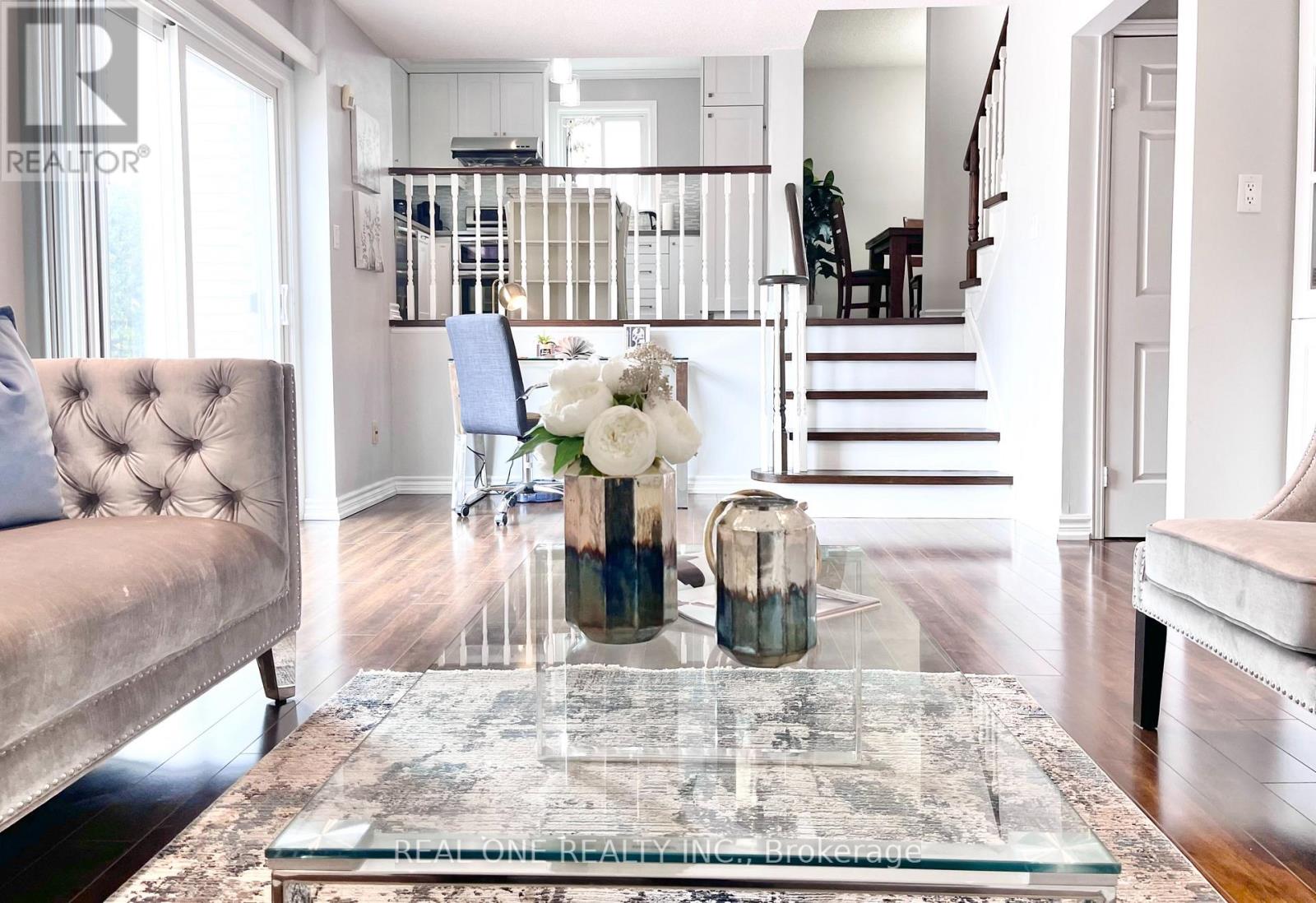 9 Breckonwood Crescent, Markham, Ontario  L3T 5G8 - Photo 16 - N12903890