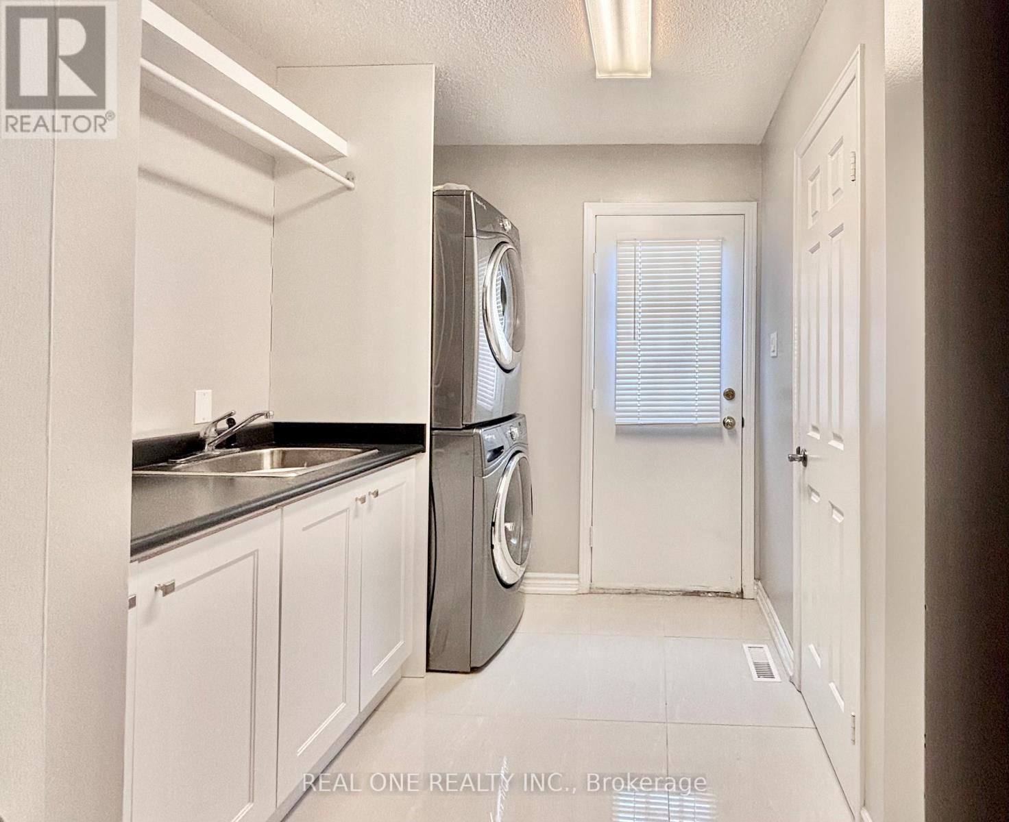 9 Breckonwood Crescent, Markham, Ontario  L3T 5G8 - Photo 19 - N12903890