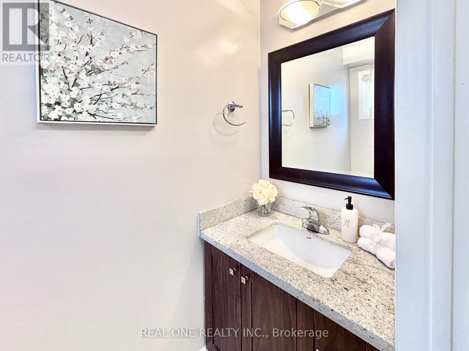 9 Breckonwood Crescent, Markham, Ontario  L3T 5G8 - Photo 20 - N12903890