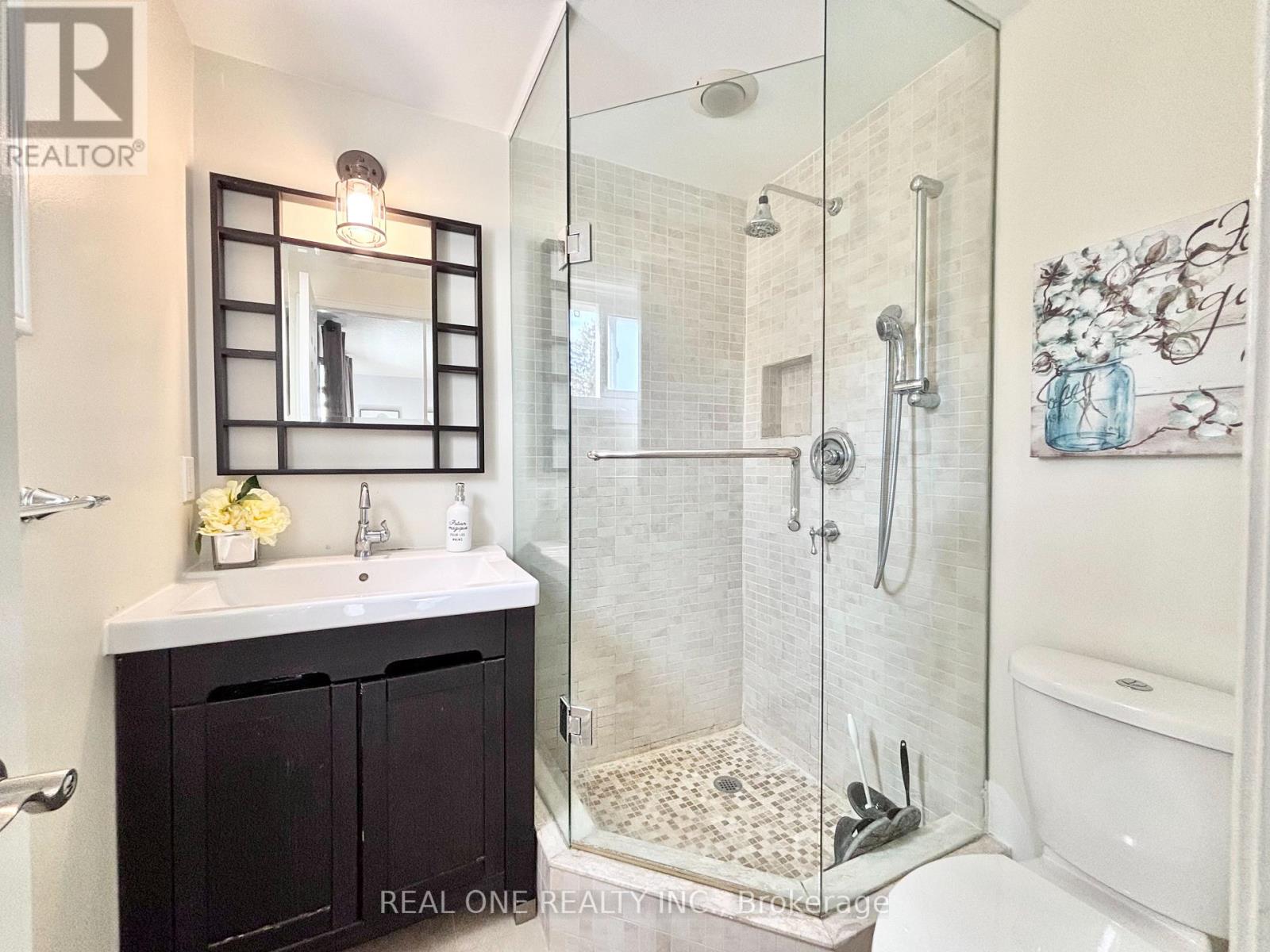 9 Breckonwood Crescent, Markham, Ontario  L3T 5G8 - Photo 29 - N12903890