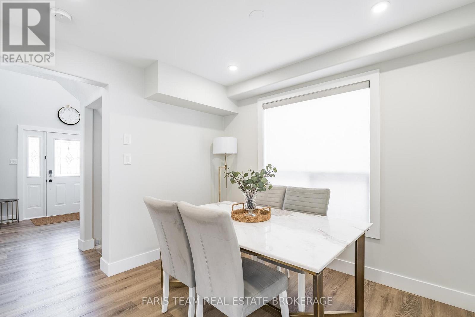 81 Wallace Street, New Tecumseth, Ontario  L9R 2G6 - Photo 11 - N12903894