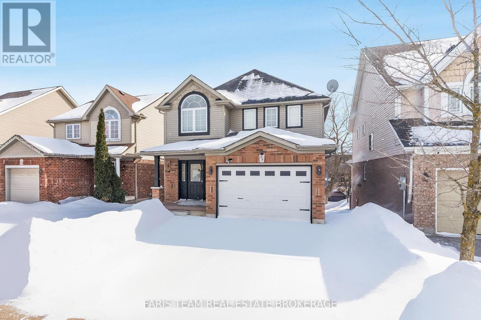 81 Wallace Street, New Tecumseth, Ontario  L9R 2G6 - Photo 4 - N12903894