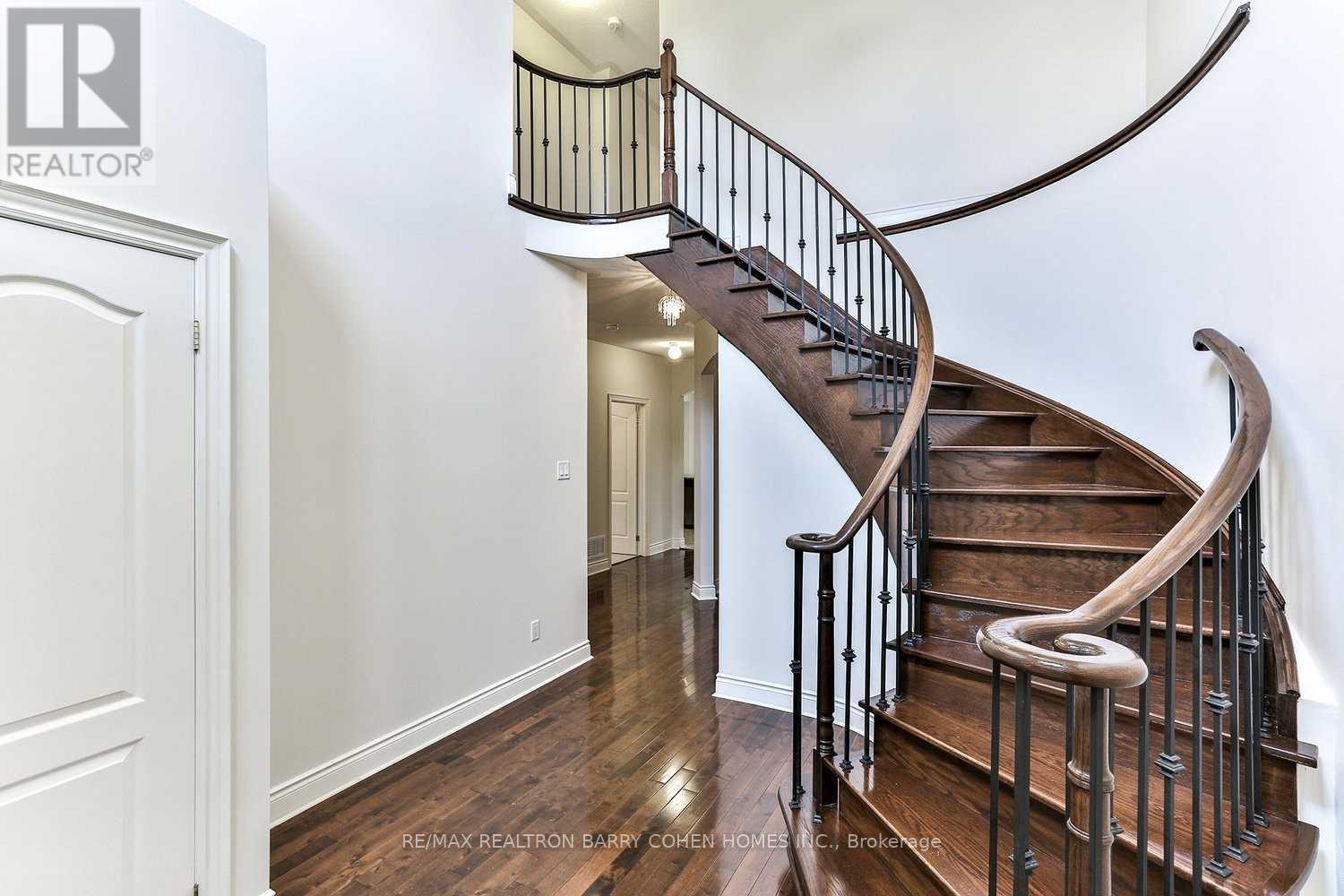 79 Giordano Way, Vaughan, Ontario  L6A 0P7 - Photo 2 - N12903920