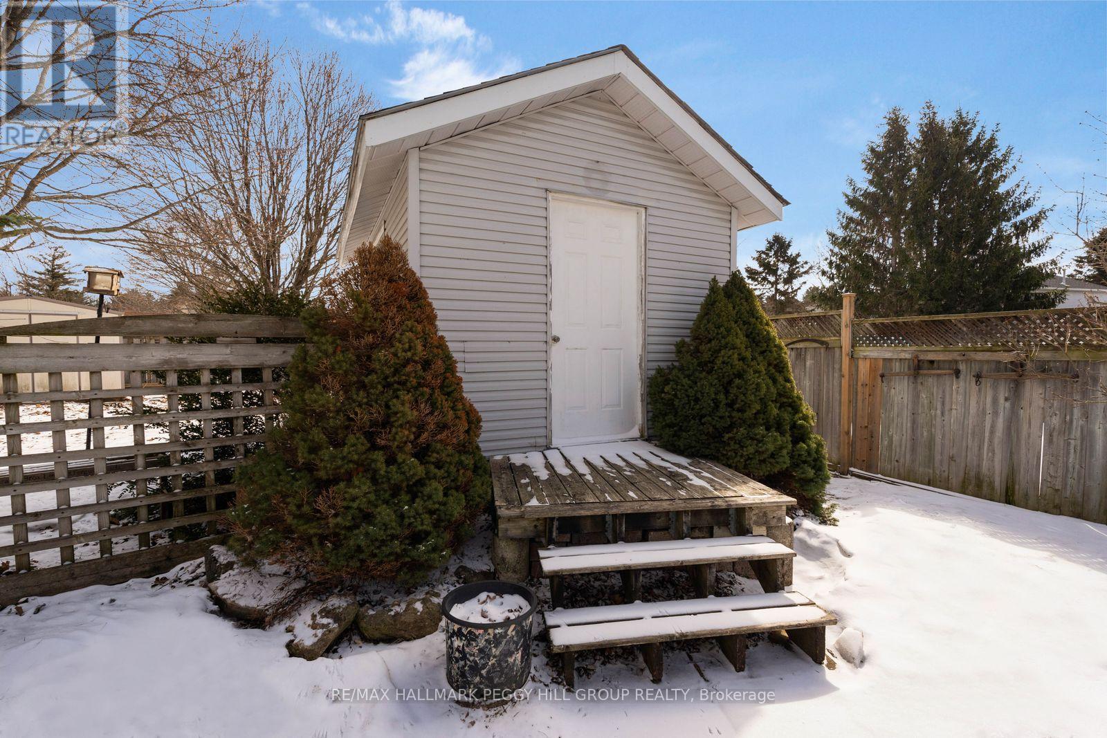 6 Carolyne Street, Essa, Ontario  L3W 0J8 - Photo 11 - N12903976