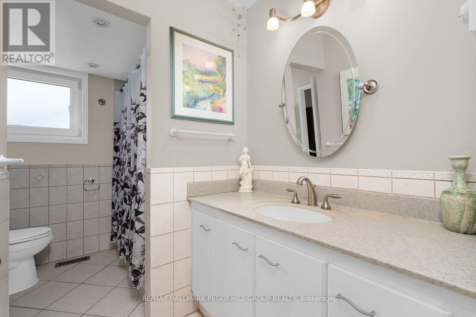 6 Carolyne Street, Essa, Ontario  L3W 0J8 - Photo 9 - N12903976