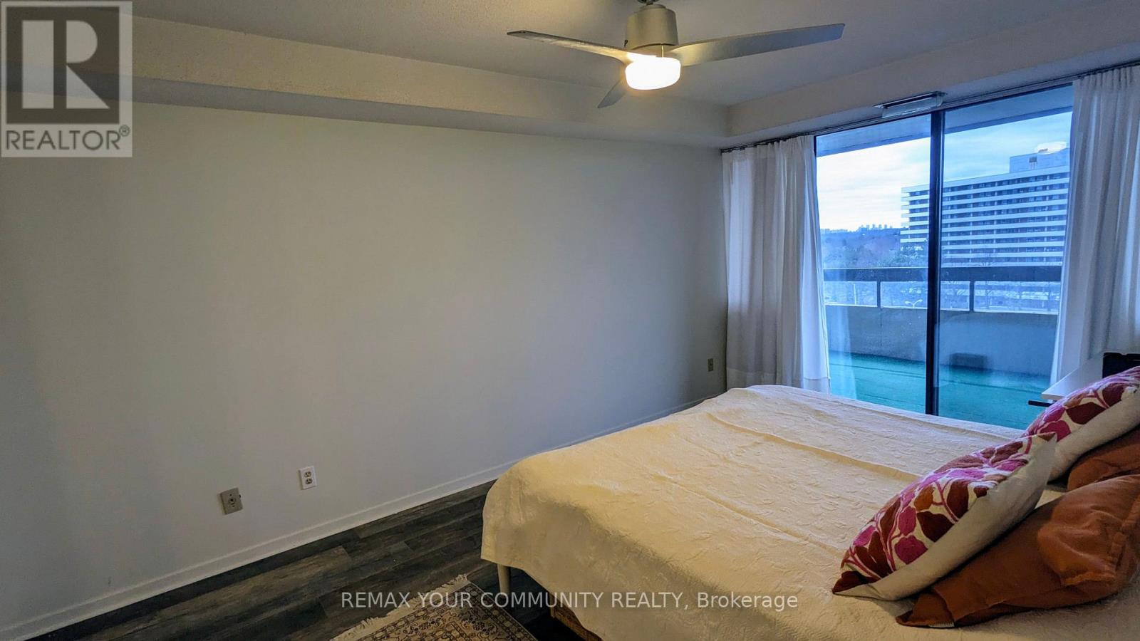 901 - 8111 Yonge Street, Markham, Ontario  L3T 4V9 - Photo 18 - N12904002