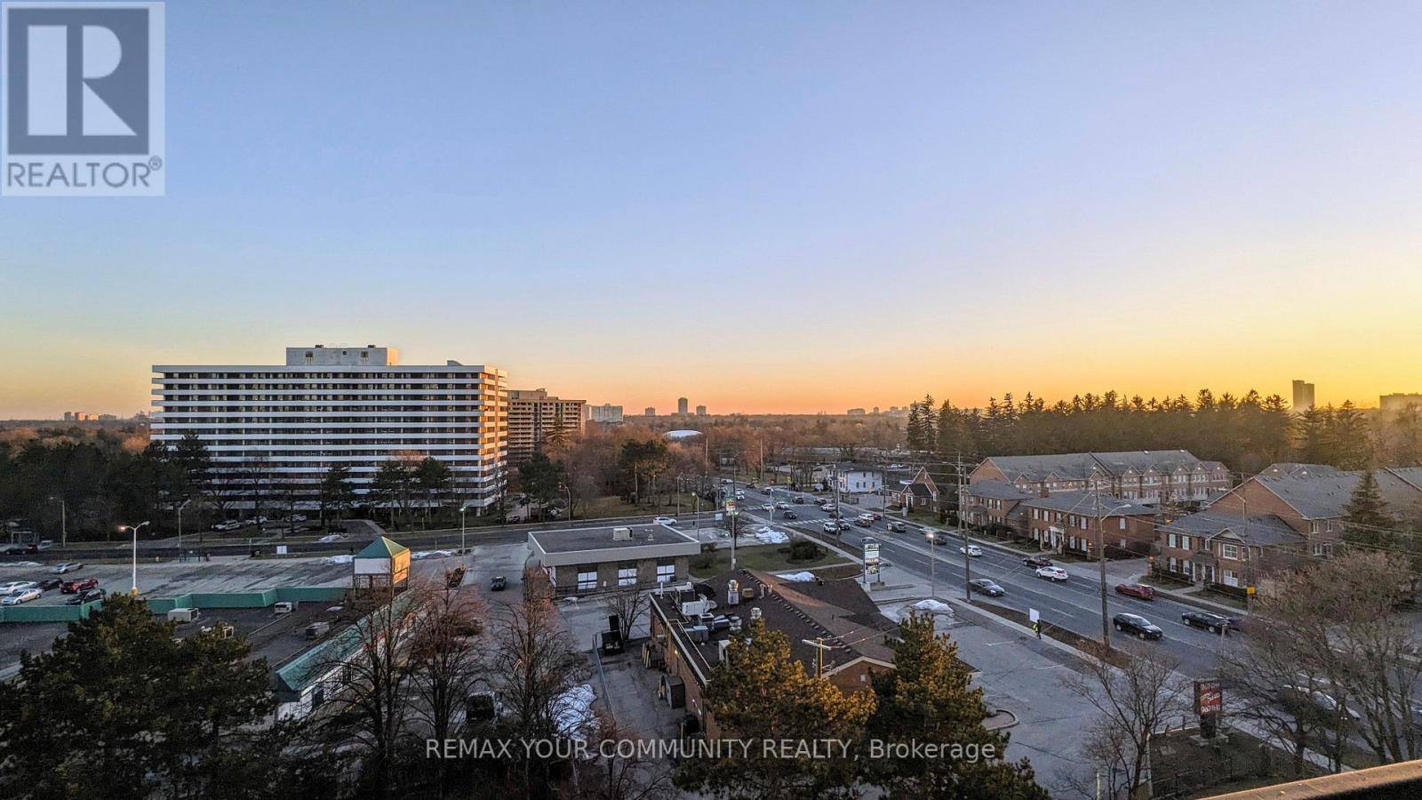 901 - 8111 Yonge Street, Markham, Ontario  L3T 4V9 - Photo 32 - N12904002