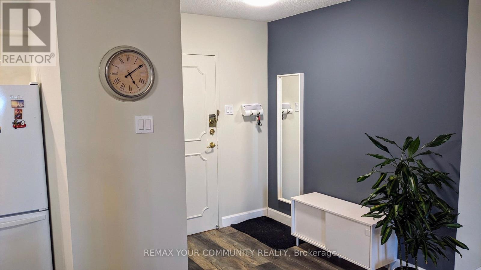 901 - 8111 Yonge Street, Markham, Ontario  L3T 4V9 - Photo 6 - N12904002