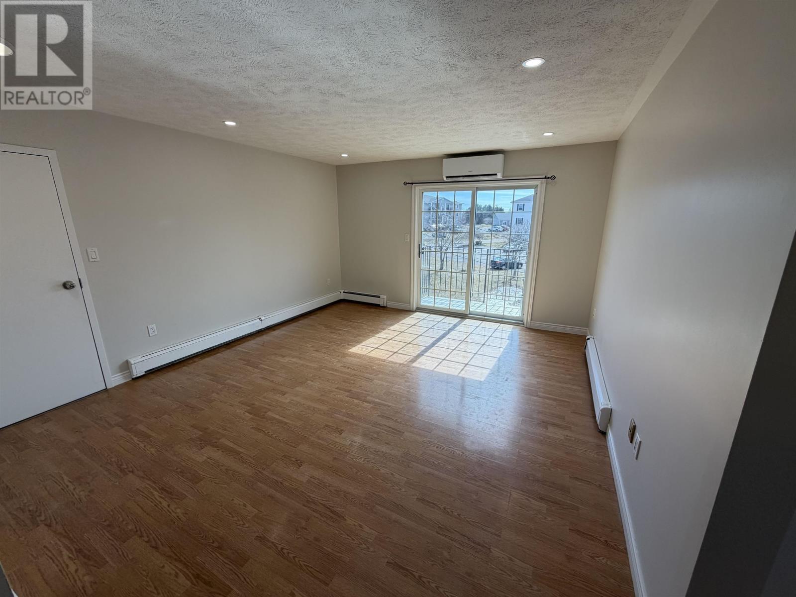 Unit 10 10 Glen Stewart Drive, Stratford, Prince Edward Island  C1B 2B2 - Photo 3 - 202605063