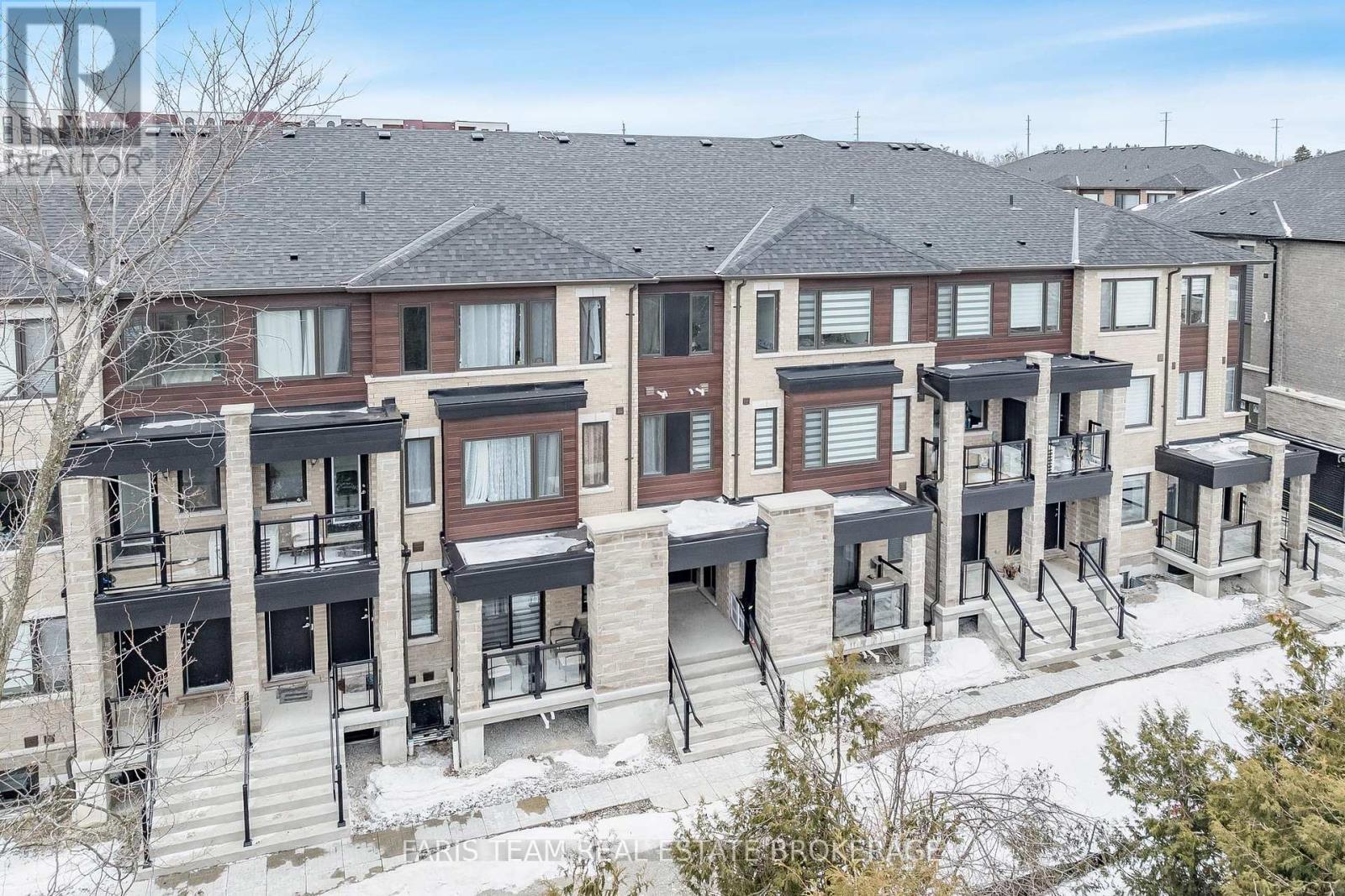 39 APPLETREE LANE, Barrie, Ontario