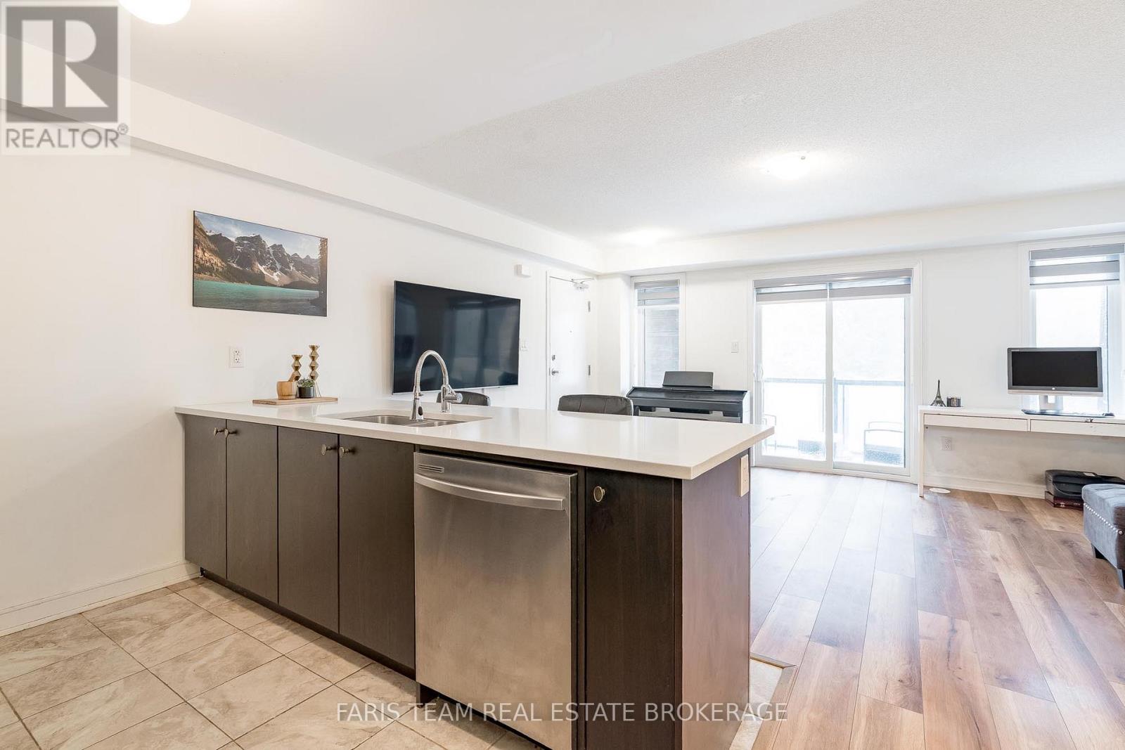 39 Appletree Lane, Barrie, Ontario  L9J 0P1 - Photo 10 - S12903938