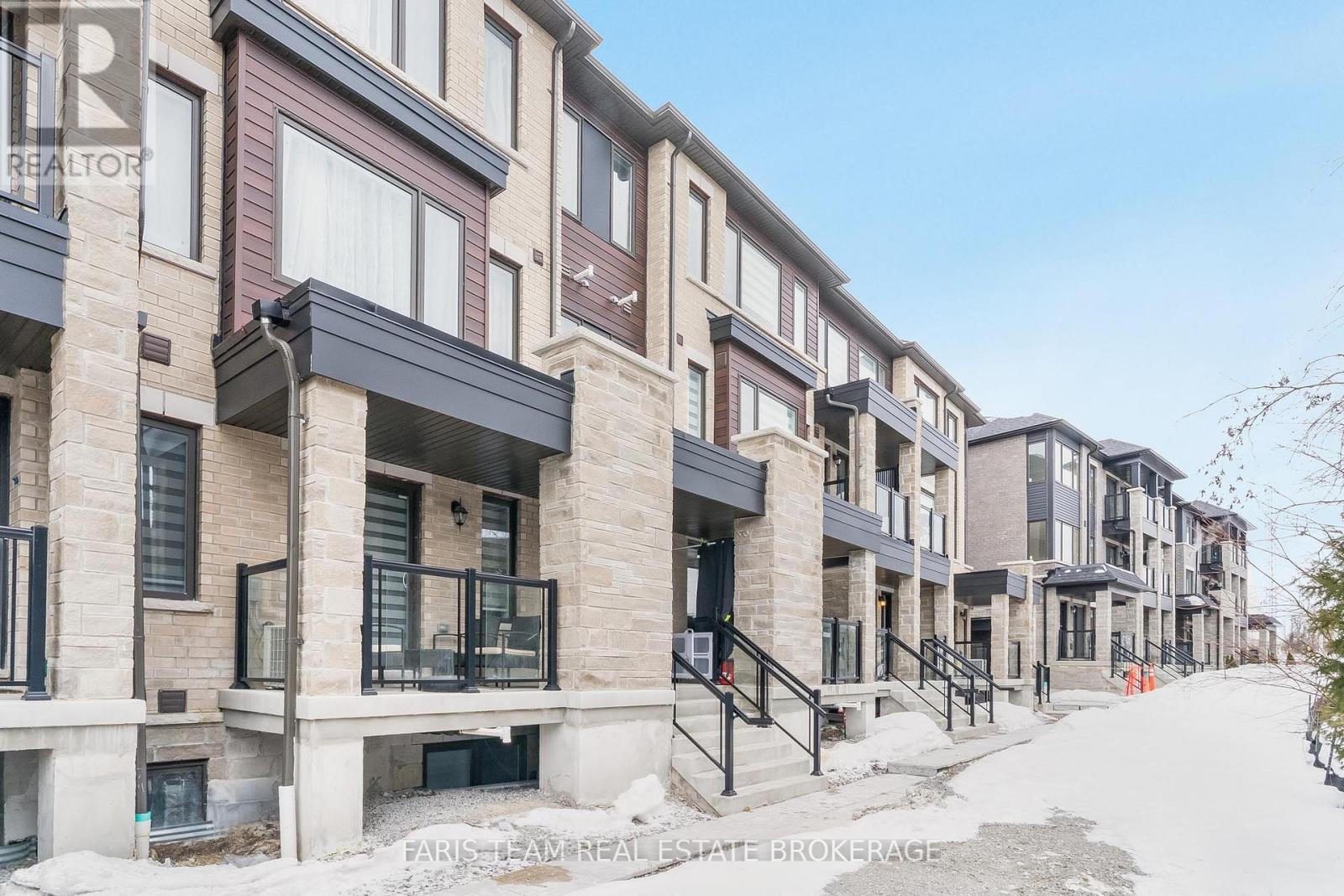 39 Appletree Lane, Barrie, Ontario  L9J 0P1 - Photo 3 - S12903938