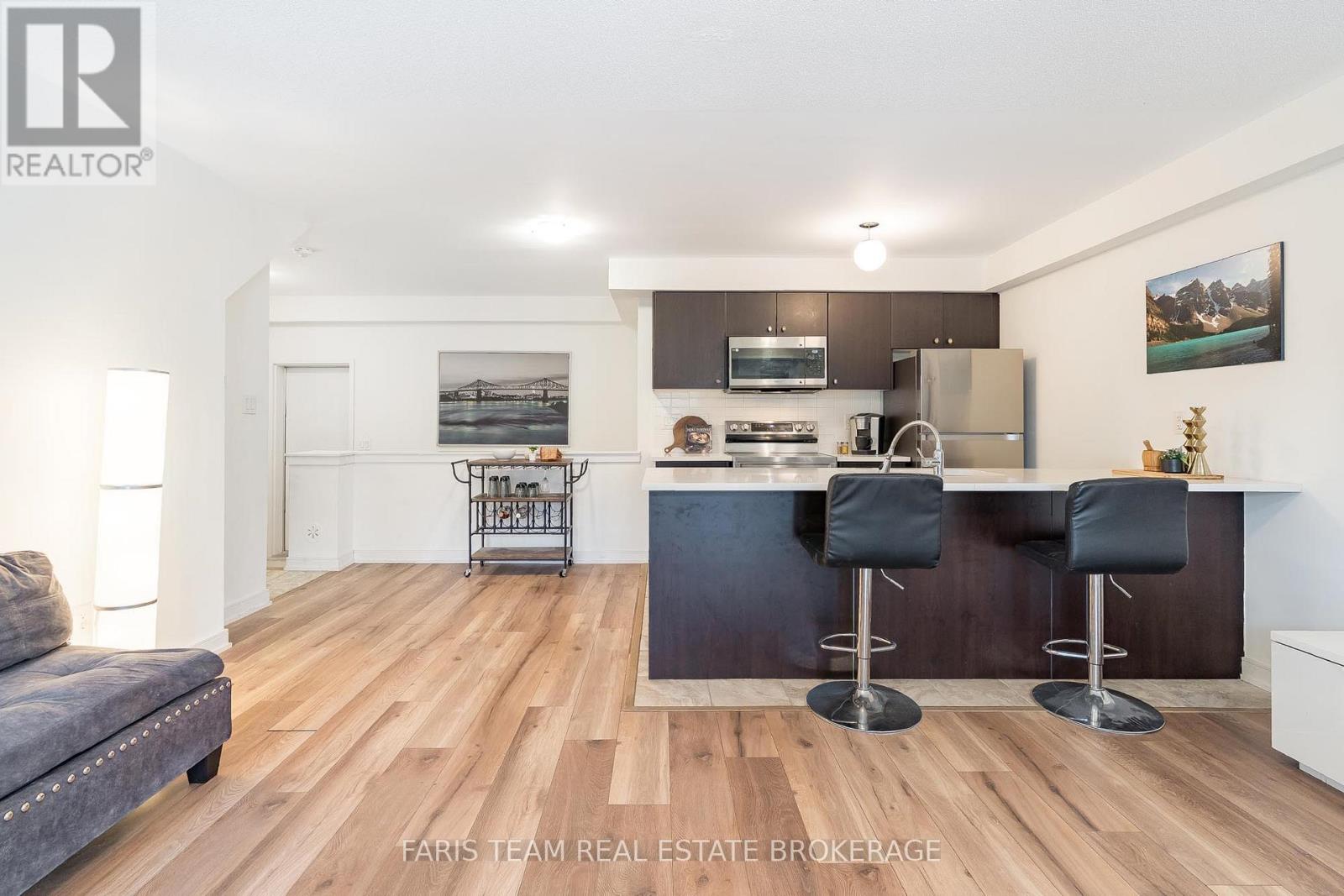 39 Appletree Lane, Barrie, Ontario  L9J 0P1 - Photo 6 - S12903938