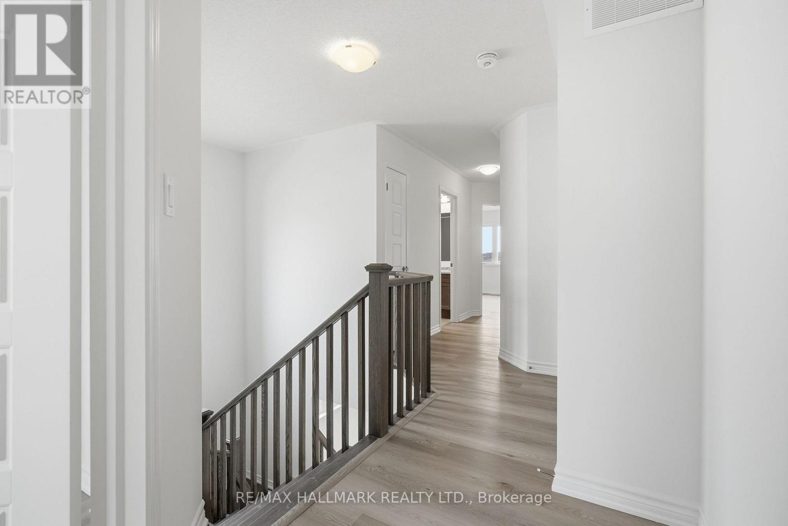 42 Vinewood Crescent, Barrie, Ontario  L9J 1B4 - Photo 15 - S12903980