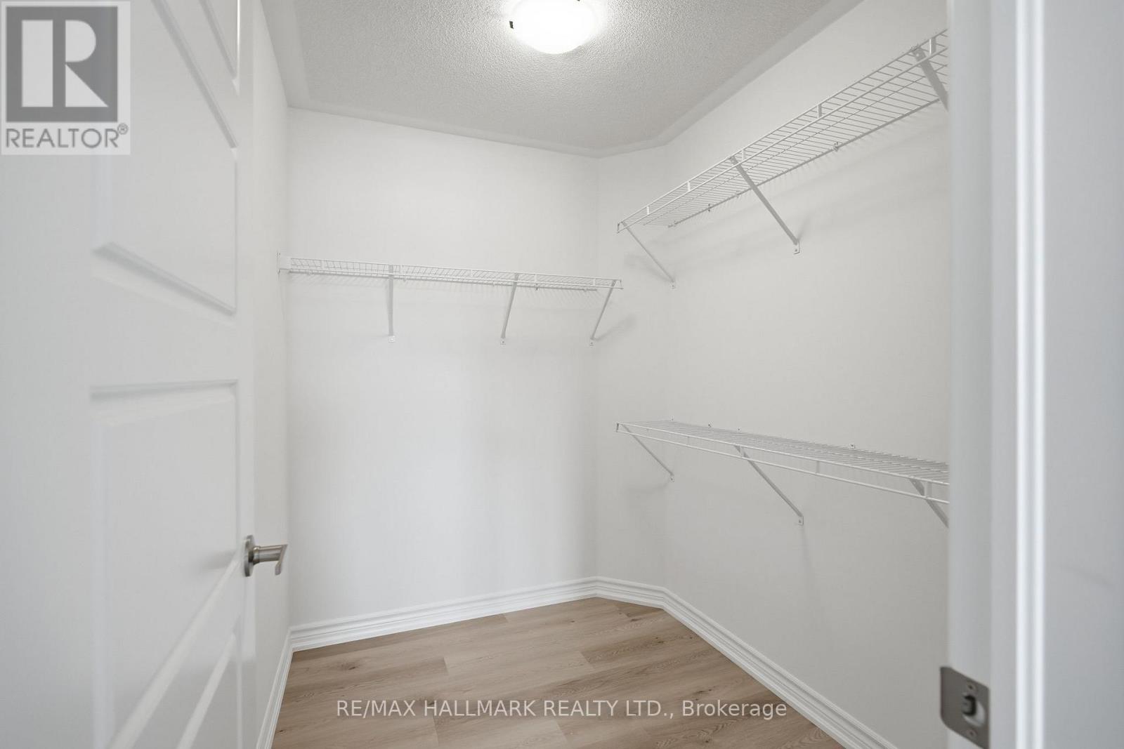 42 Vinewood Crescent, Barrie, Ontario  L9J 1B4 - Photo 31 - S12903980