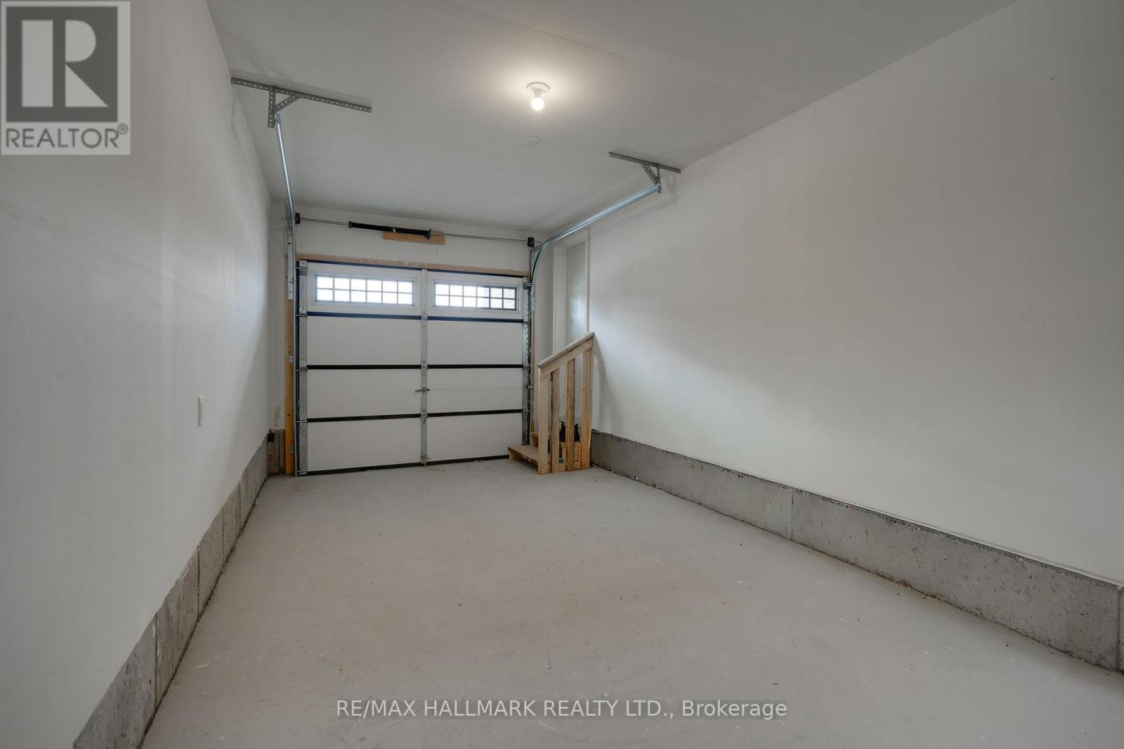 42 Vinewood Crescent, Barrie, Ontario  L9J 1B4 - Photo 35 - S12903980