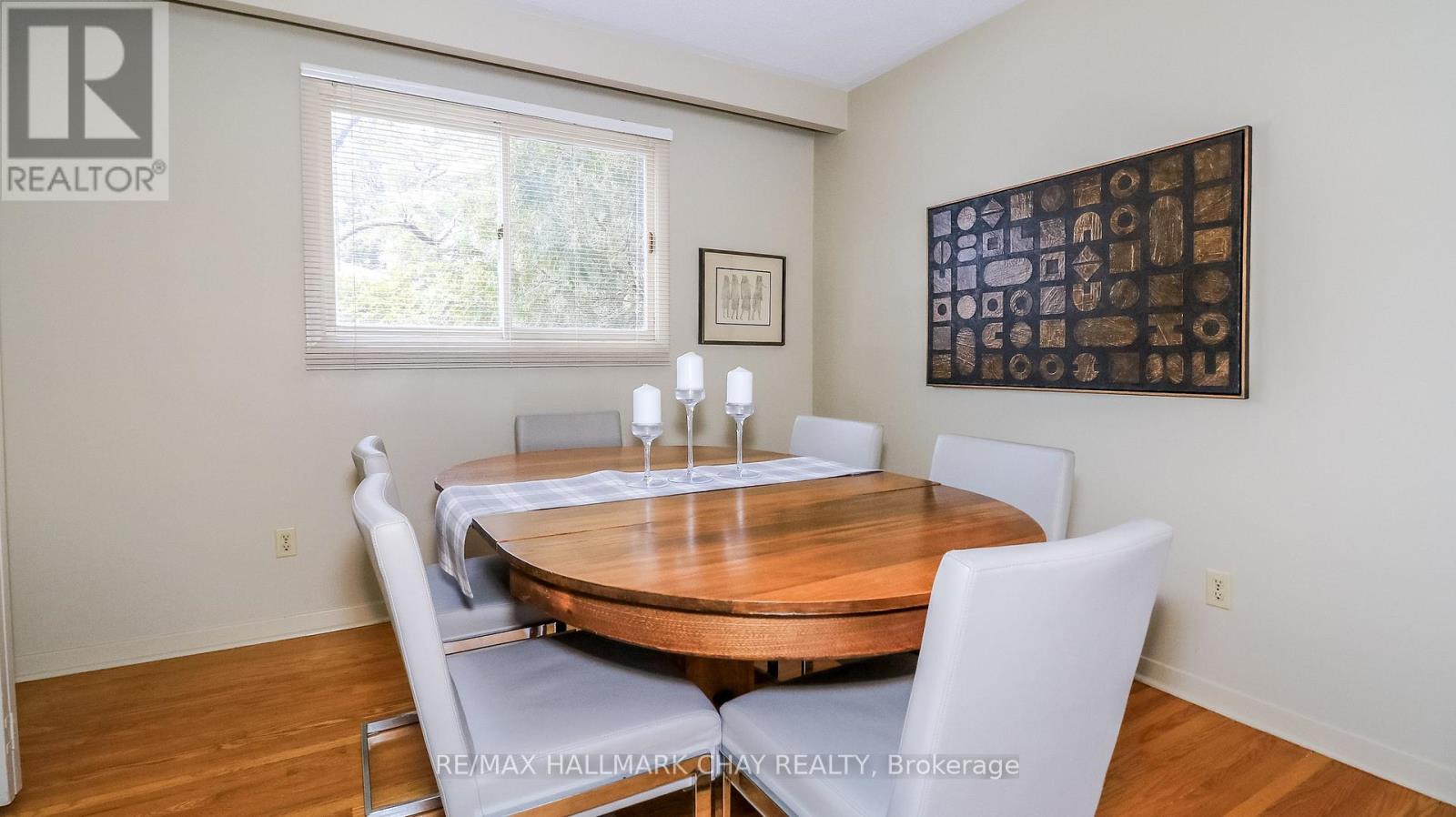 38 Peacock Lane, Barrie, Ontario  L4N 3R8 - Photo 10 - S12904020