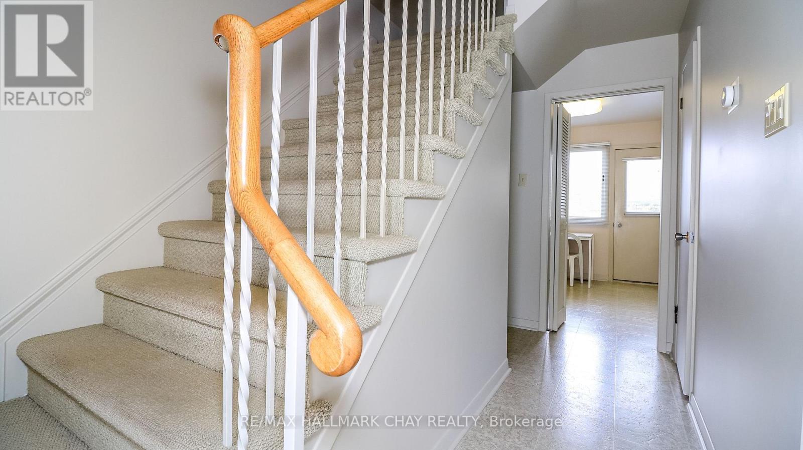 38 Peacock Lane, Barrie, Ontario  L4N 3R8 - Photo 17 - S12904020